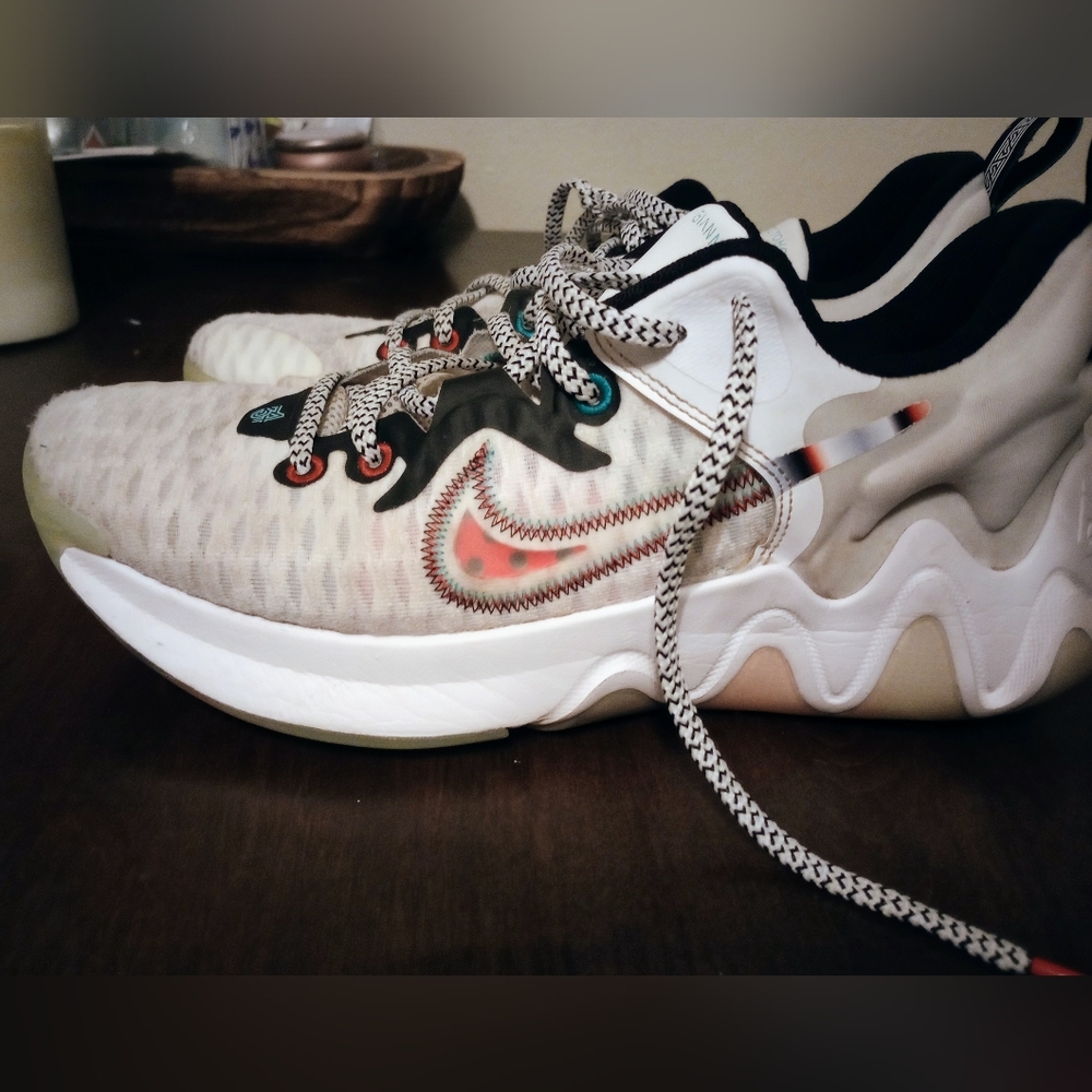 giannis immortality force field shoes